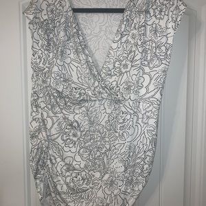 White and black maternity short sleeve